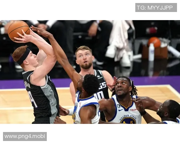 阿丘瓦爆发29分!国王末节逆转,独行侠主场折戟 阿丘瓦爆发29分!国王末节逆转,独行侠主场折戟